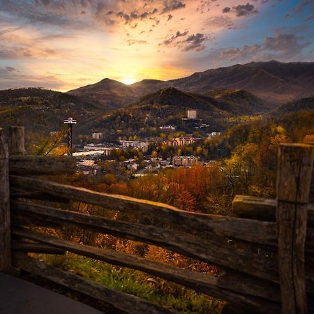 The Tiny Barn, 1089 Free Tickets Each Paid Day, Dollywood And More Sevierville Dış mekan fotoğraf