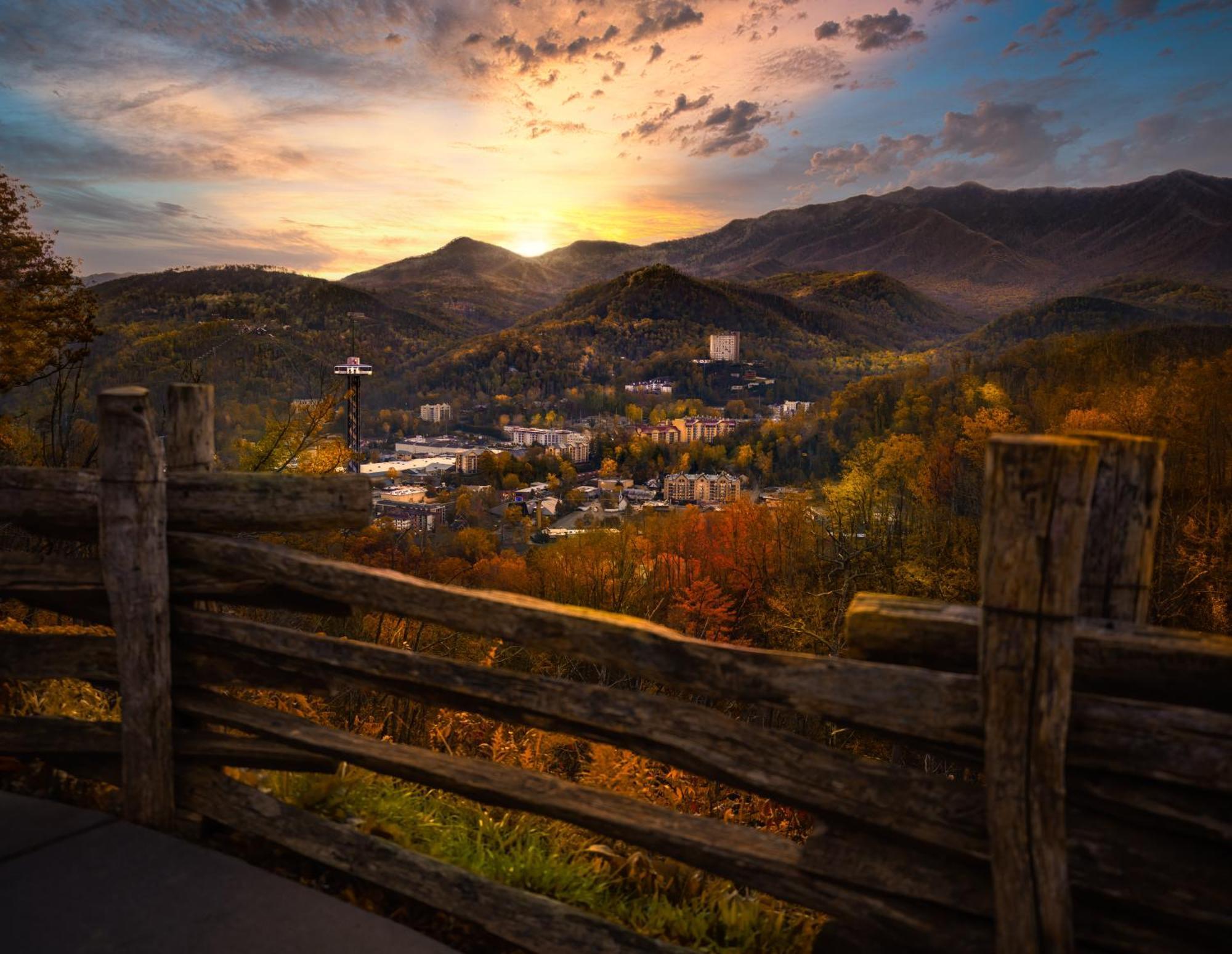 The Tiny Barn, 1089 Free Tickets Each Paid Day, Dollywood And More Sevierville Dış mekan fotoğraf